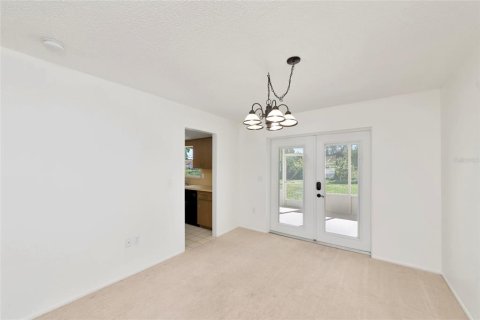 House in Venice, Florida 2 bedrooms, 110.83 sq.m. № 2430410 - photo 11