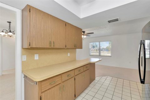 House in Venice, Florida 2 bedrooms, 110.83 sq.m. № 2430410 - photo 7