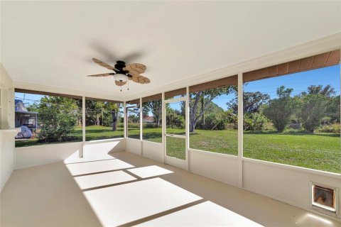 House in Venice, Florida 2 bedrooms, 110.83 sq.m. № 2430410 - photo 29