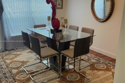 House in Vero Beach, Florida 4 bedrooms, 209.68 sq.m. № 2034509 - photo 6