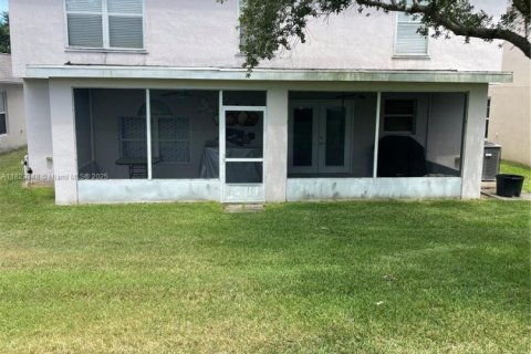 House in Vero Beach, Florida 4 bedrooms, 209.68 sq.m. № 2034509 - photo 10