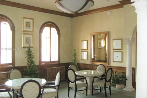 Condo in Miramar, Florida, 1 bedroom  № 1997471 - photo 22