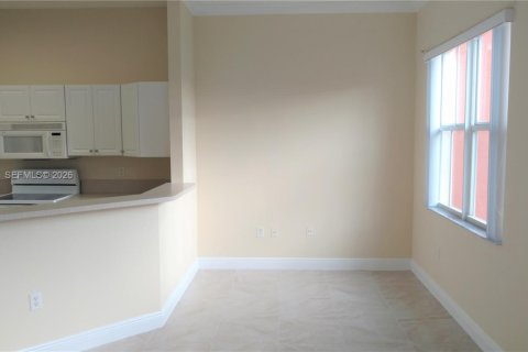 Condo in Miramar, Florida, 1 bedroom  № 1997471 - photo 9