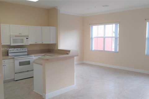 Condo in Miramar, Florida, 1 bedroom  № 1997471 - photo 7