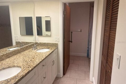 Copropriété à vendre à Saint Petersburg, Floride: 2 chambres, 133.78 m2 № 2296537 - photo 19