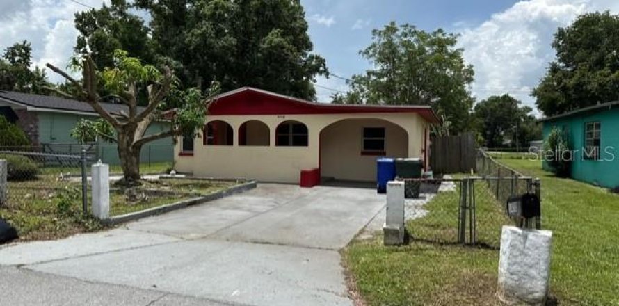 House in Lakeland, Florida 3 bedrooms, 101.82 sq.m. № 1824676