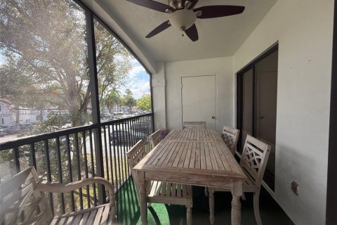 Condo in Pembroke Pines, Florida, 3 bedrooms  № 2036390 - photo 10