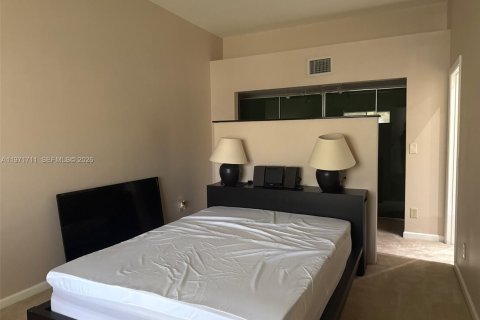 Condo in Pembroke Pines, Florida, 3 bedrooms  № 2036390 - photo 17