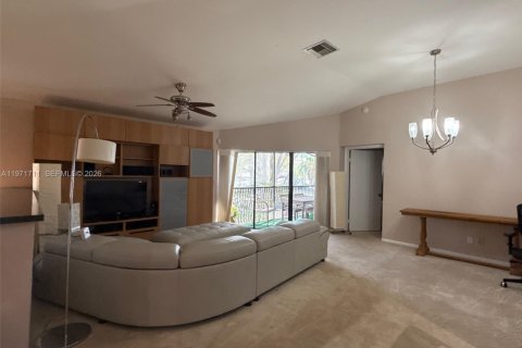 Condo in Pembroke Pines, Florida, 3 bedrooms  № 2036390 - photo 8