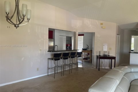 Condo in Pembroke Pines, Florida, 3 bedrooms  № 2036390 - photo 9