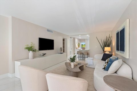 Condominio en venta en Fort Lauderdale, Florida, 3 dormitorios, 132.39 m2 № 2377260 - foto 11
