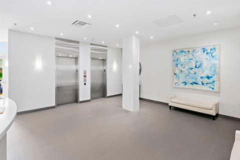 Condominio en venta en Fort Lauderdale, Florida, 3 dormitorios, 132.39 m2 № 2377260 - foto 25