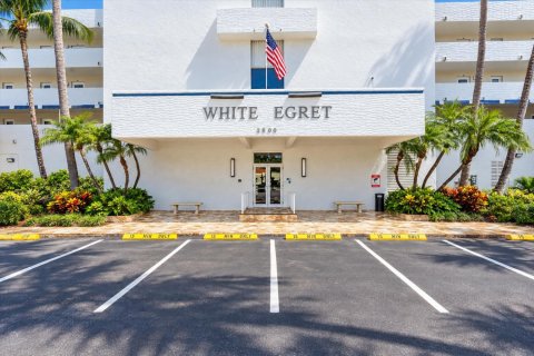 Condominio en venta en Fort Lauderdale, Florida, 3 dormitorios, 132.39 m2 № 2377260 - foto 19