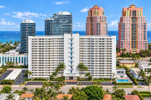 Condominio en venta en Fort Lauderdale, Florida, 3 dormitorios, 132.39 m2 № 2377260 - foto 22