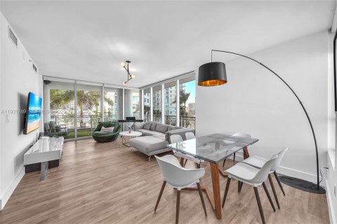 Купить кондоминиум в Майами, Флорида 2 спальни, 118.36м2, № 2145661 - фото 2