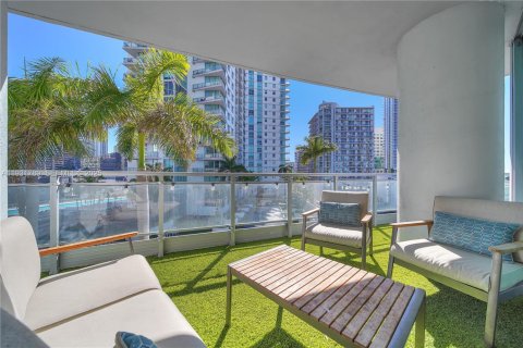 Купить кондоминиум в Майами, Флорида 2 спальни, 118.36м2, № 2145661 - фото 11