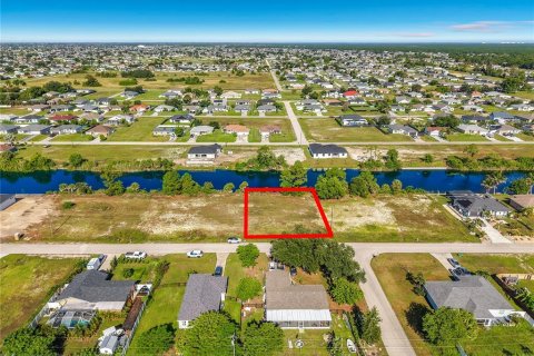 Land in Cape Coral, Florida № 2290608