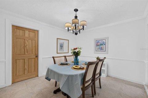 House in Longwood, Florida 4 bedrooms, 225.2 sq.m. № 2400263 - photo 21
