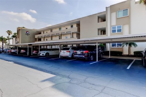 Condo in South Pasadena, Florida, 2 bedrooms  № 1740642 - photo 2