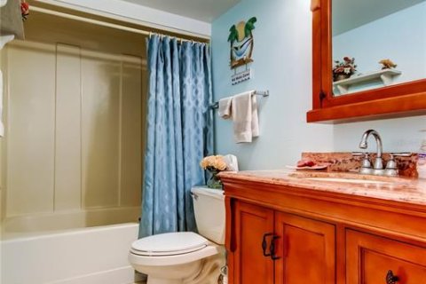 Condo in South Pasadena, Florida, 2 bedrooms  № 1740642 - photo 23