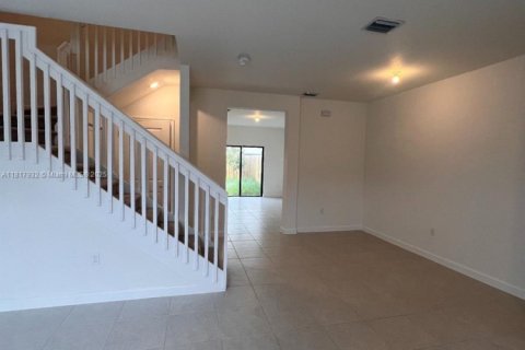 Townhouse in Homestead, Florida 3 bedrooms, 149.76 sq.m. № 1774585 - photo 11