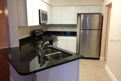 Copropriété à louer à Orlando, Floride: 2 chambres, 93.55 m2 № 2306471 - photo 2