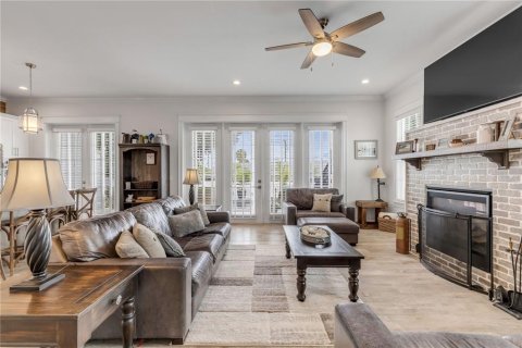 House in New Smyrna Beach, Florida 4 bedrooms, 264.03 sq.m. № 2114109 - photo 19
