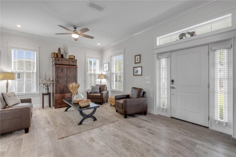 House in New Smyrna Beach, Florida 4 bedrooms, 264.03 sq.m. № 2114109 - photo 7