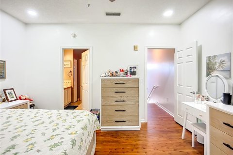 Townhouse in Sarasota, Florida 2 bedrooms, 115.76 sq.m. № 2226764 - photo 26