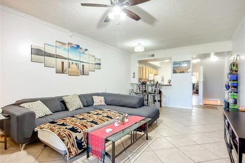 Townhouse in Sarasota, Florida 2 bedrooms, 115.76 sq.m. № 2226764 - photo 16