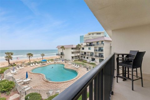 Condo in Ormond Beach, Florida, 1 bedroom № 2105297 - photo 2