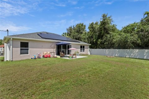 House in North Port, Florida 4 bedrooms, 171.96 sq.m. № 1916461 - photo 26
