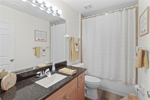 House in North Port, Florida 4 bedrooms, 171.96 sq.m. № 1916461 - photo 17