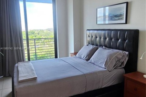 Купить кондоминиум в Дорал, Флорида 2 спальни, 95.13м2, № 2008178 - фото 13