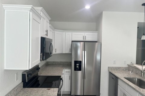 Villa ou maison à vendre à Ocklawaha, Floride: 3 chambres, 102.84 m2 № 1785466 - photo 3