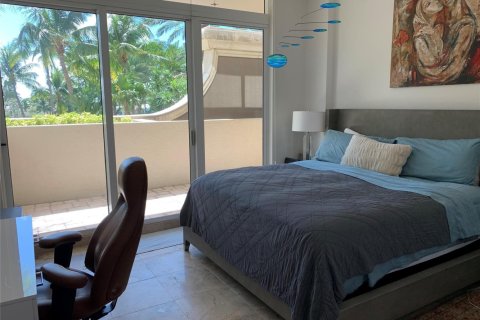 Condo in Hillsboro Beach, Florida, 2 bedrooms  № 2086980 - photo 20