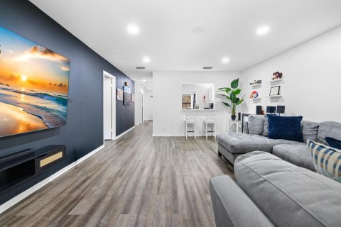 Copropriété à vendre à Boca Raton, Floride: 2 chambres, 130.71 m2 № 2325428 - photo 7