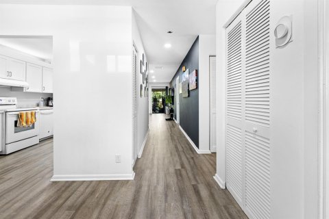 Copropriété à vendre à Boca Raton, Floride: 2 chambres, 130.71 m2 № 2325428 - photo 2