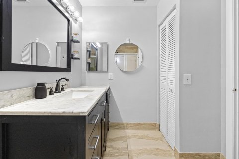 Copropriété à vendre à Boca Raton, Floride: 2 chambres, 130.71 m2 № 2325428 - photo 29