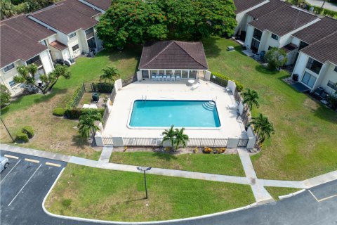 Copropriété à vendre à Boca Raton, Floride: 2 chambres, 130.71 m2 № 2325428 - photo 27