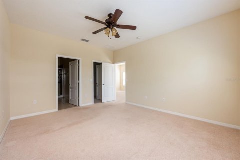 House in Clermont, Florida 2 bedrooms, 139.63 sq.m. № 1716725 - photo 24