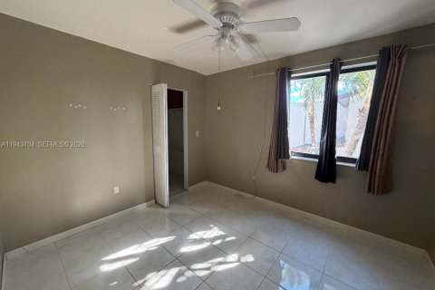 Condominio en venta en Miami, Florida, 2 dormitorios, 93.37 m2 № 2000478 - foto 9