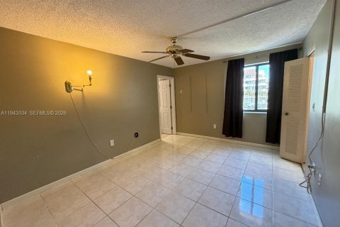 Condominio en venta en Miami, Florida, 2 dormitorios, 93.37 m2 № 2000478 - foto 7