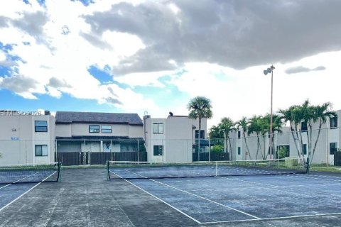 Condominio en venta en Miami, Florida, 2 dormitorios, 93.37 m2 № 2000478 - foto 12