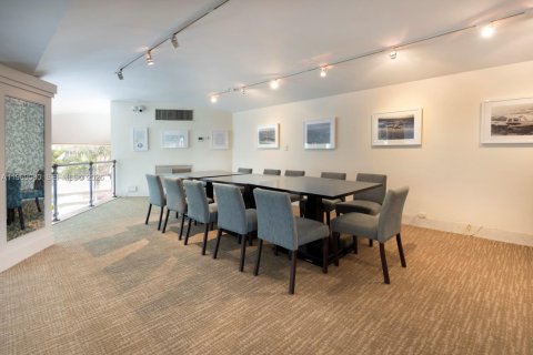 Condominio en alquiler en Fort Lauderdale, Florida, 2 dormitorios, 130.25 m2 № 2030063 - foto 24