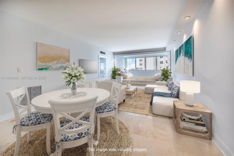 Condominio en alquiler en Fort Lauderdale, Florida, 2 dormitorios, 130.25 m2 № 2030063 - foto 4