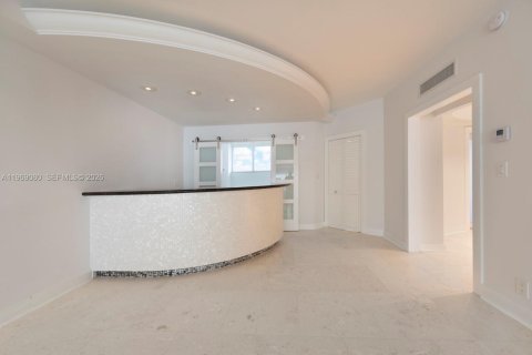 Condominio en alquiler en Fort Lauderdale, Florida, 2 dormitorios, 130.25 m2 № 2030063 - foto 11