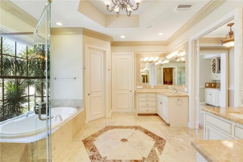 House in Jupiter, Florida 5 bedrooms, 469.34 sq.m. № 1859475 - photo 26