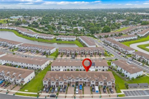 Touwnhouse à vendre à Miami, Floride: 3 chambres, 133.97 m2 № 1951222 - photo 26
