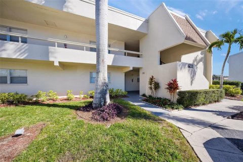 Condominio en alquiler en Sarasota, Florida, 2 dormitorios, 84.45 m2 № 2116396 - foto 10